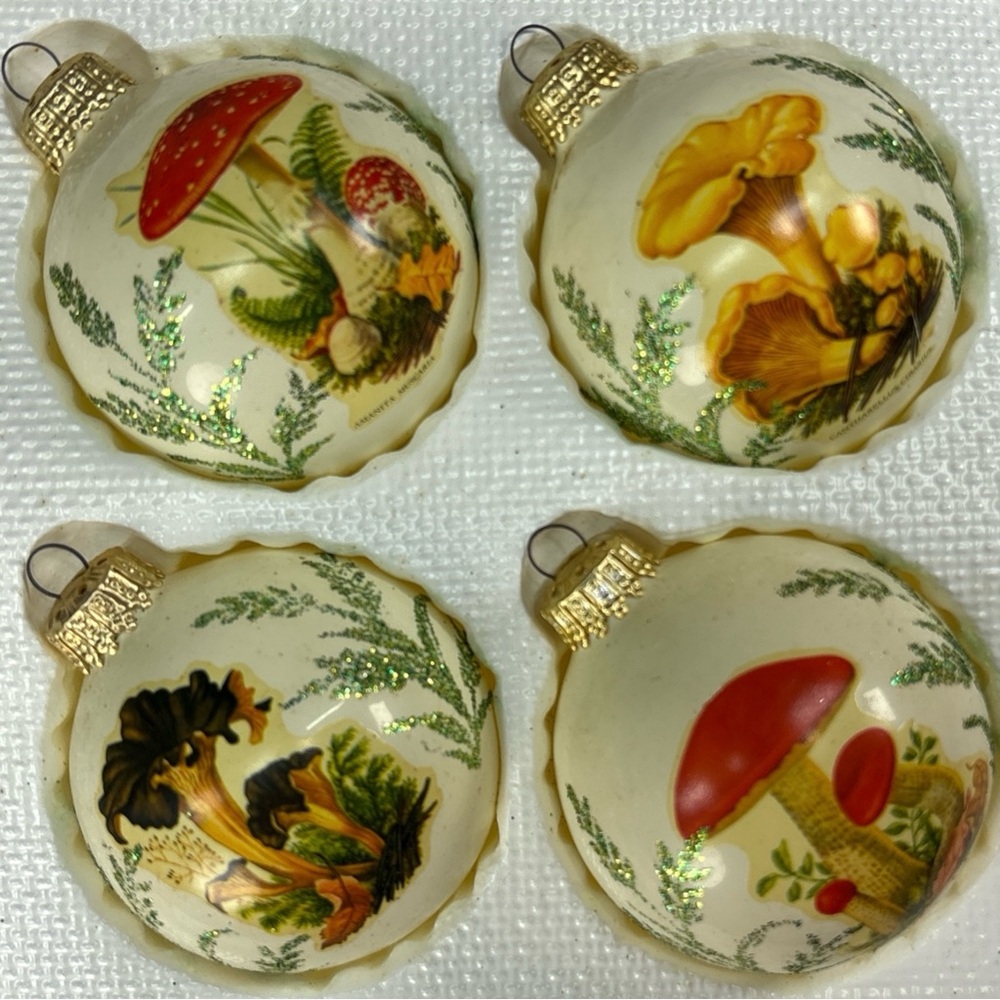 Vintage Christmas by Krebs 2.5" Glass Ornaments Balls Set of 4 Mushrooms Glitter